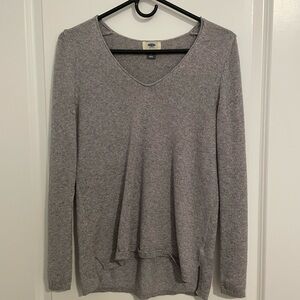Old navy sweater